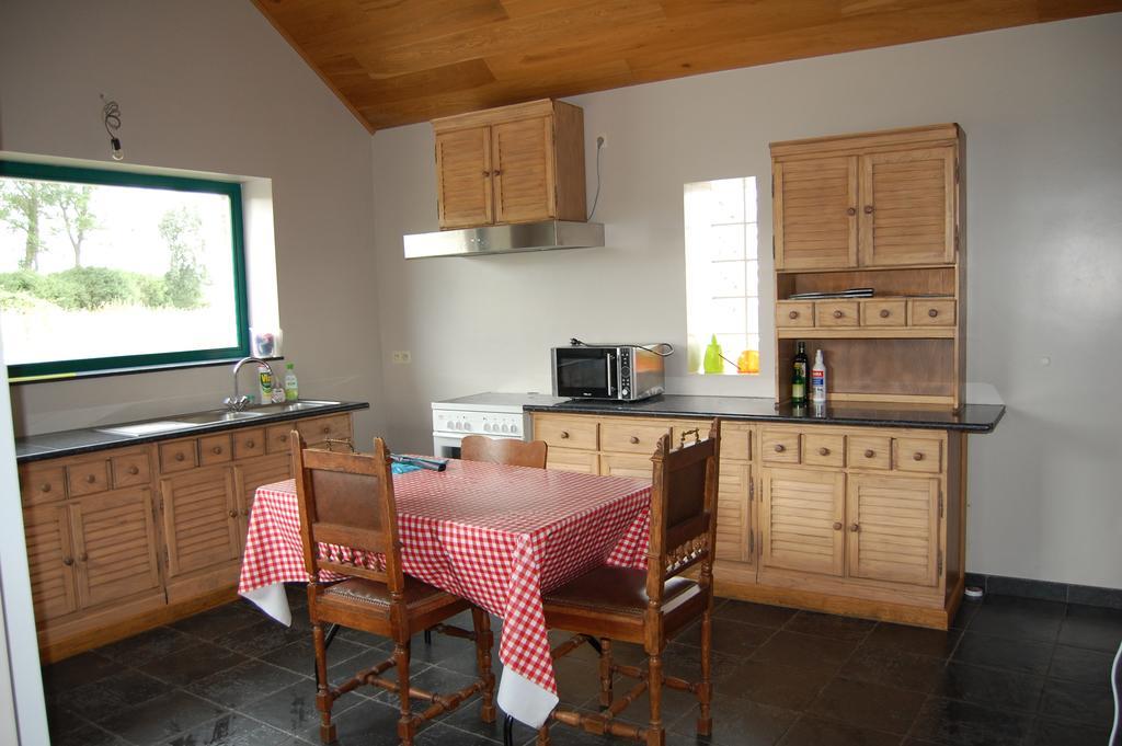 Вилла Ferme Du Charme Moustier Экстерьер фото