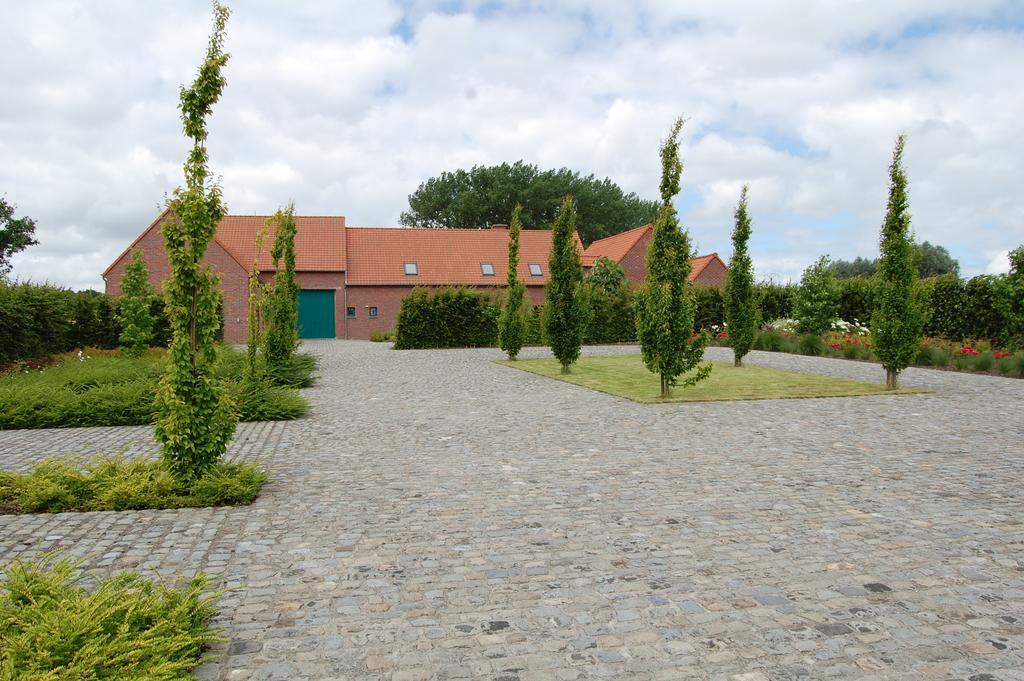Вилла Ferme Du Charme Moustier Экстерьер фото